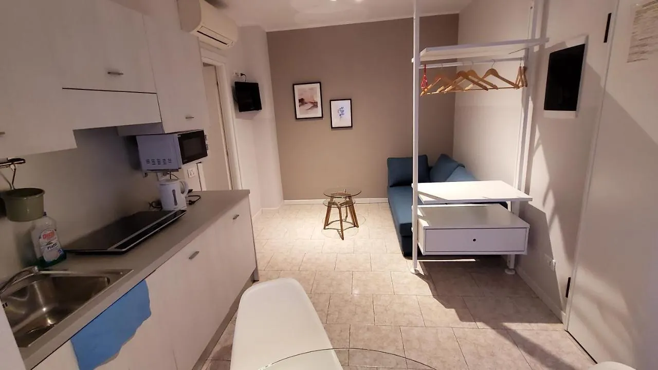 Casevacanza Bergamo 0*,  Italia