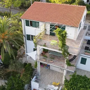 Palm Tree House , Slatine Chorwacja