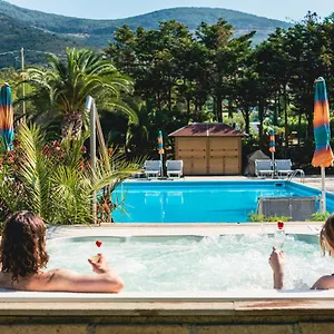 https://casa-dei-prati-camping-village.it-tuscanyhotel.com